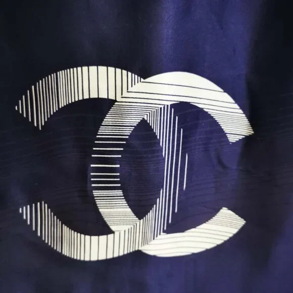 CHANEL BLUE SILK CC LOGO SHAWL - Picture 9 of 11